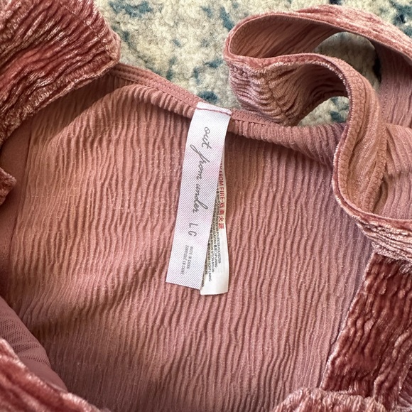 Velvet Sleeveless Bodysuit - Pink - Picture 4 of 4